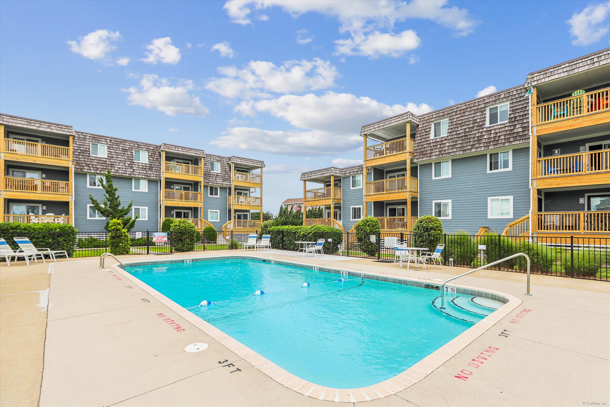 Resort Duck Blind Villas
